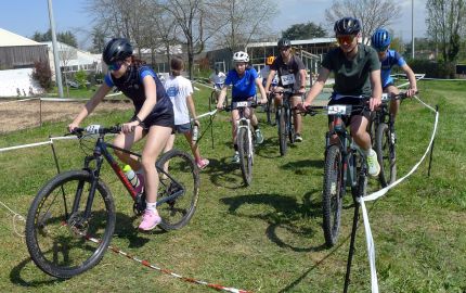 Participation des nos jeunes Triathletes de l'usol au Championnat Académique UNSS